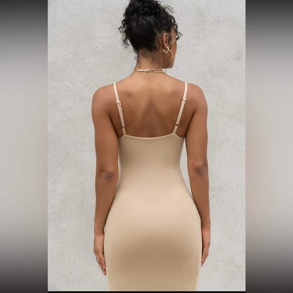 NEW JLUXLABEL Beige Midnight Memories Fitted Knot Cut Out Midi Dress - Picture 6 of 11